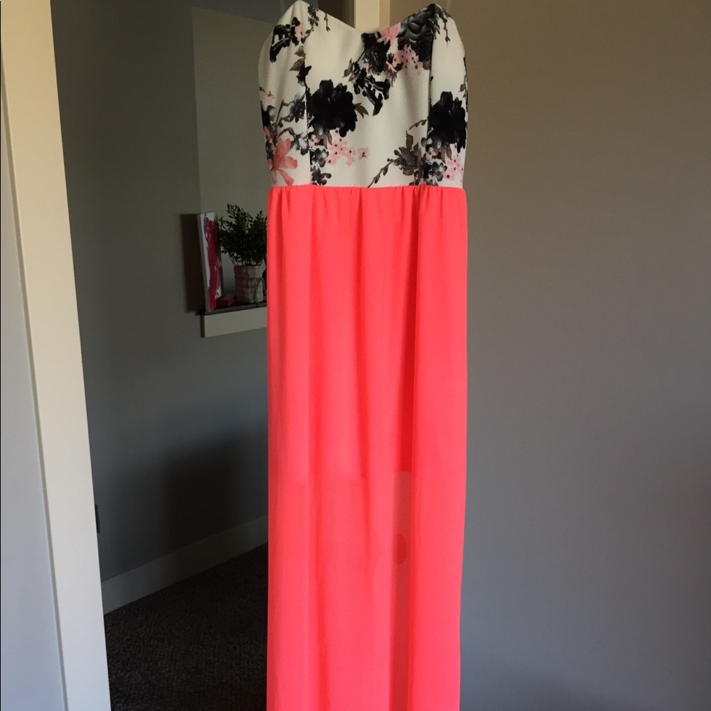 Maxi dress